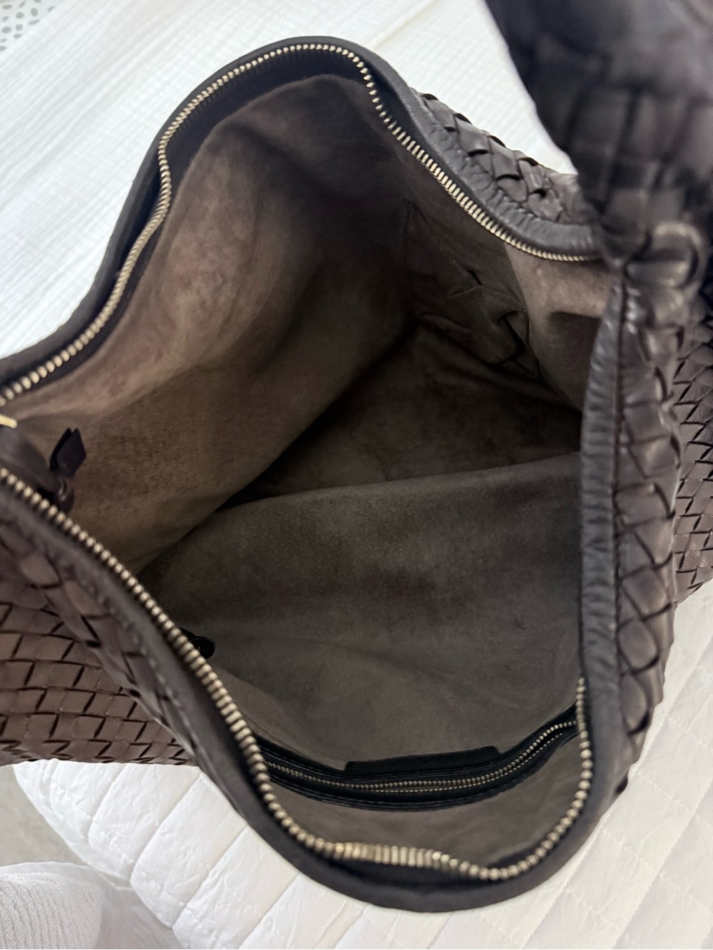 Bottega Venetta Woven Leather Bag in Dark Brown - Picture 2 of 4